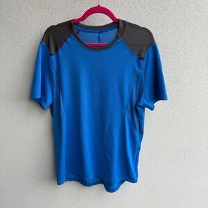Lululemon Mens Light As Air Cycling T-Shirt xL